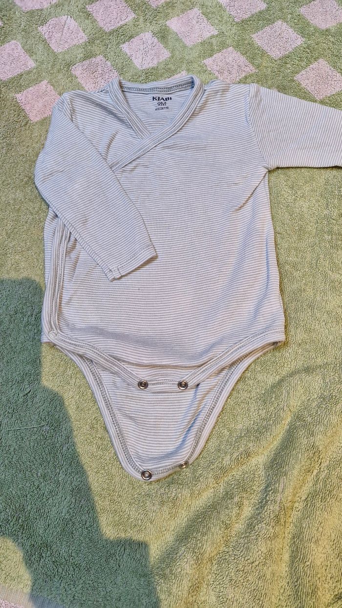 Lot vêtements 9 mois - photo numéro 9