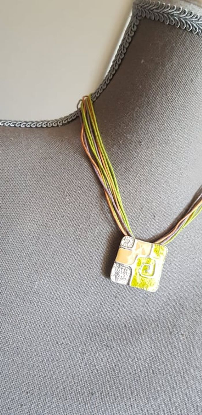 Collier - photo numéro 2