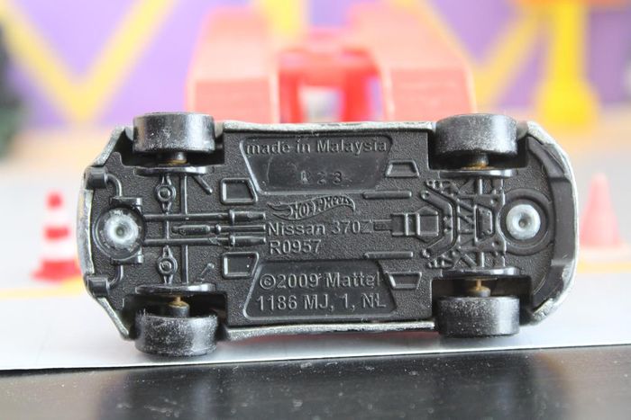 Hot weels Nissan 370Z - photo numéro 10