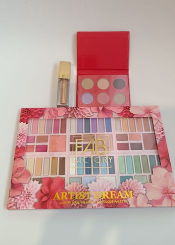 Lots maquillage palette maquillage et fard à paupières 