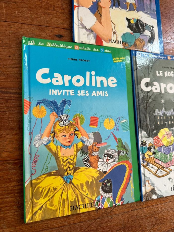 Lot B : Livres bibliothèque Hachette des petits Le Noël de Caroline, en Amérique, Fête - photo numéro 2