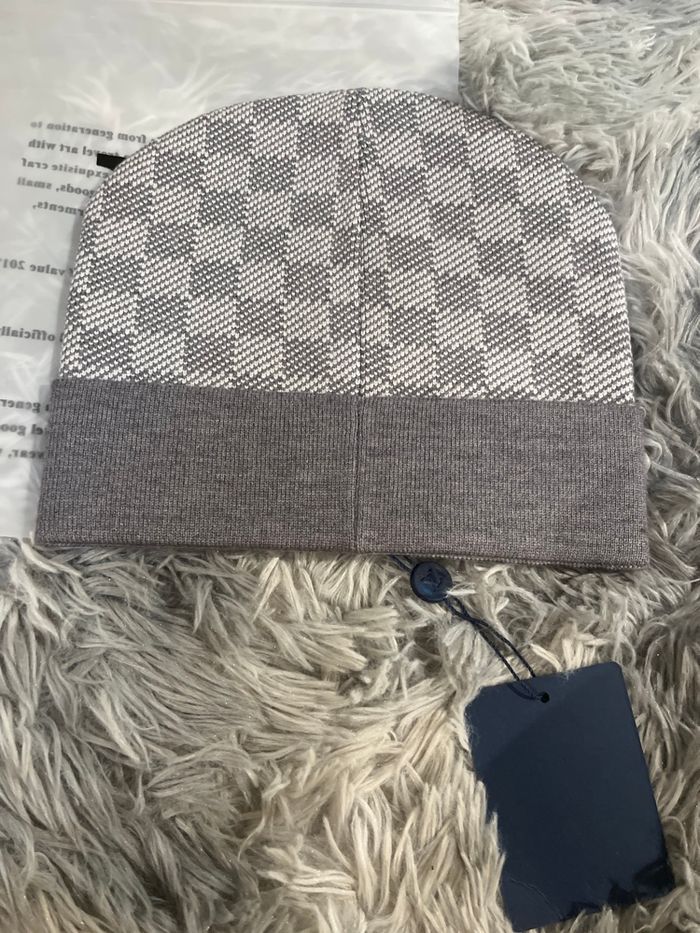 Bonnet gris - photo numéro 2