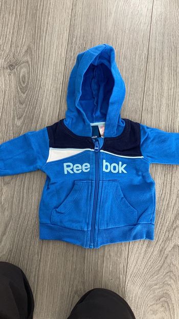 Pull reebok bébé