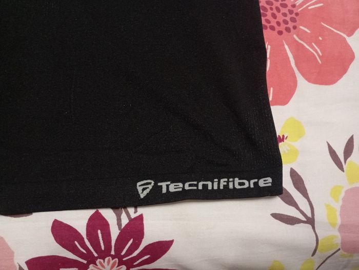 Tte shirt manche longue de compression pour sportif très bon état - photo numéro 3