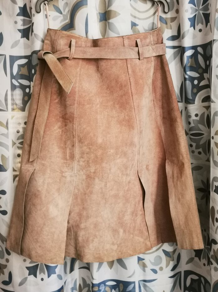 Jupe en daim cuir doublée, t:38