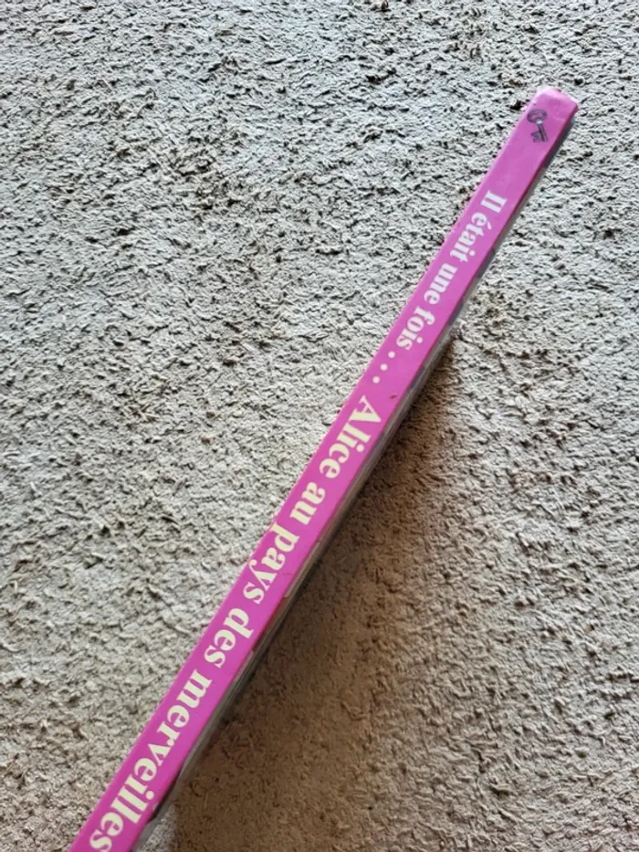 Livre enfant "Alice au pays des merveilles" - photo numéro 4