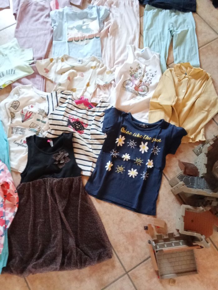Lot de 17 articles fille 8 ans - photo numéro 3