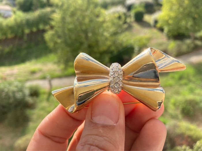 Broche
