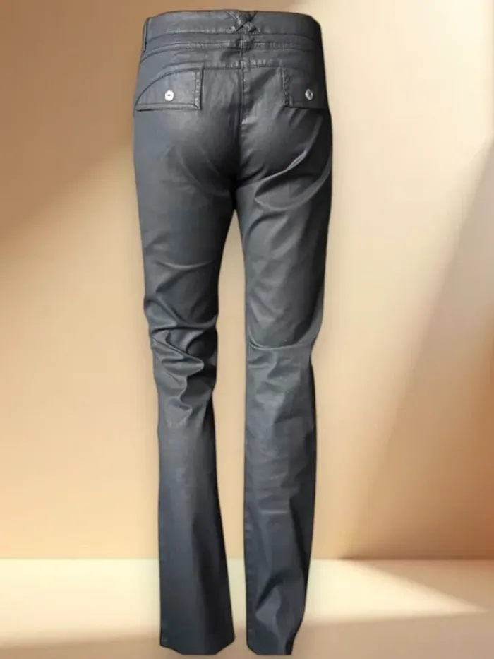 Jean Voodoo premium ,coupe droite ,taille basse , extensible - photo numéro 2