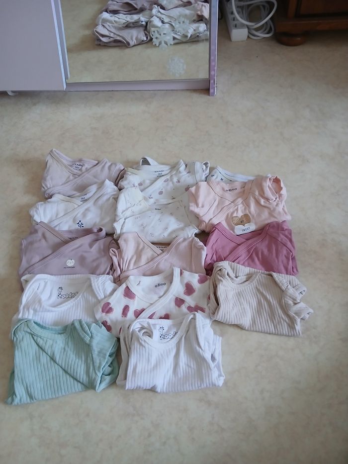 Lot de 14 bodies - photo numéro 2