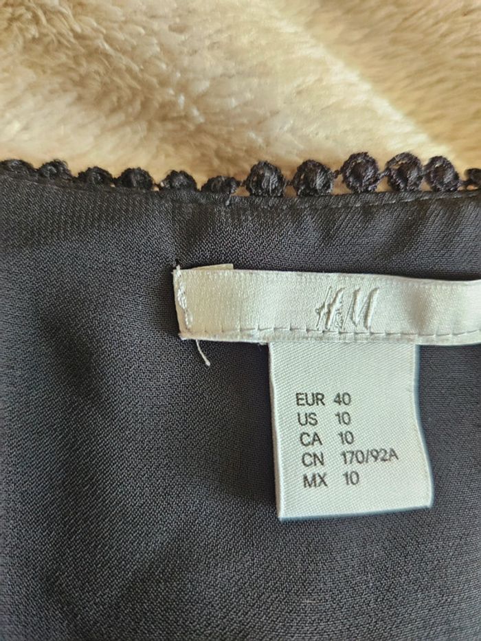 Robe noir à broderies et épaules nues H&M - photo numéro 2