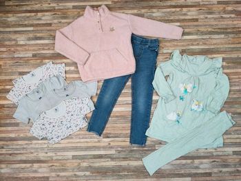 Gros lot vêtements fille 8 ans 