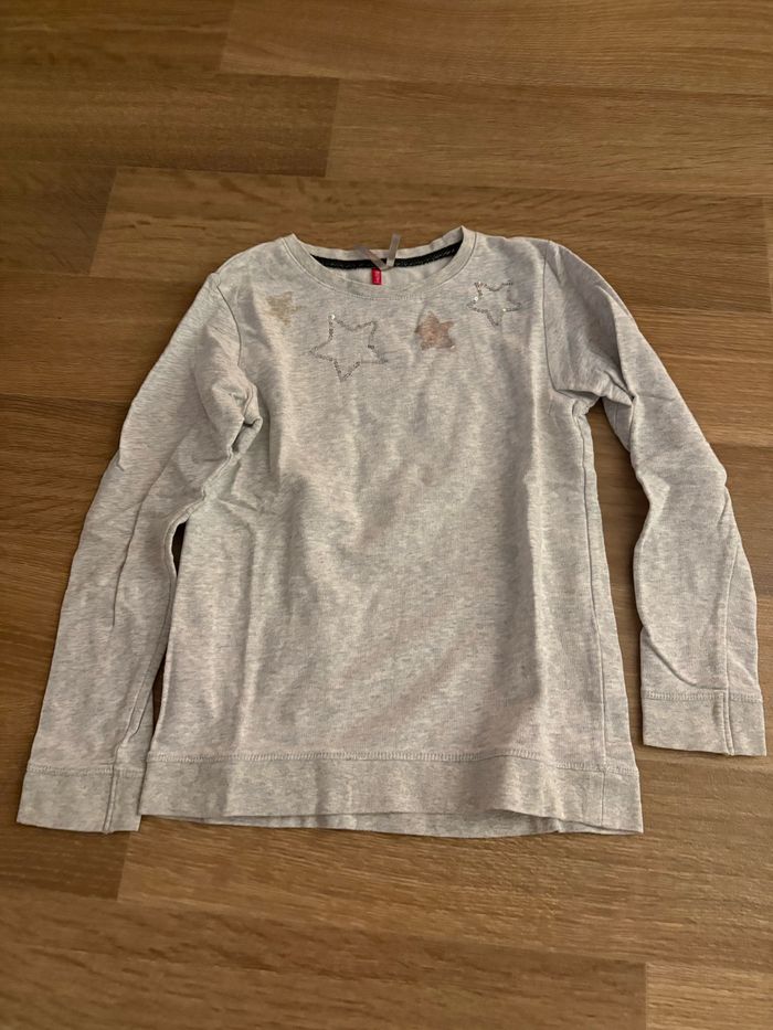 pull gris