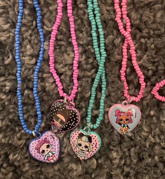 Lot de bijoux fantaisies des poupées LOL - photo numéro 2