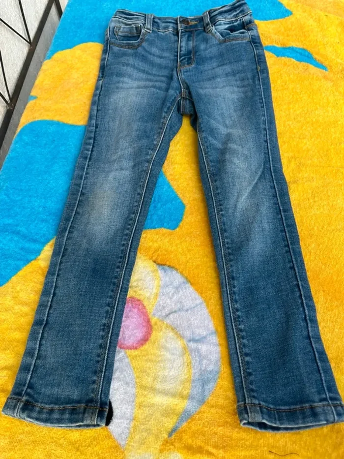 Jeans u essentiel taille 6 ans