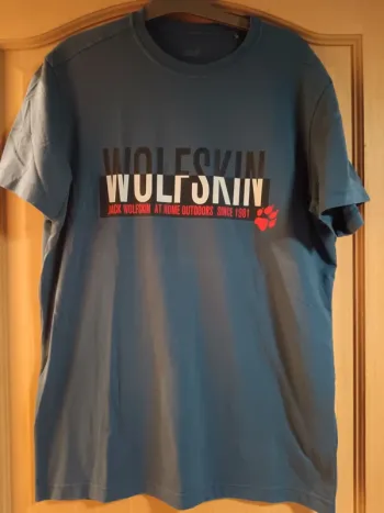 Tee-shirt bleu Wolfskin