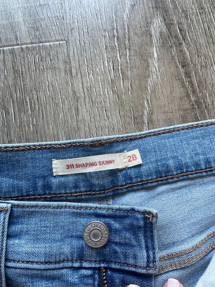 Jean levi’s 311 shaping skinny 28 - photo numéro 3