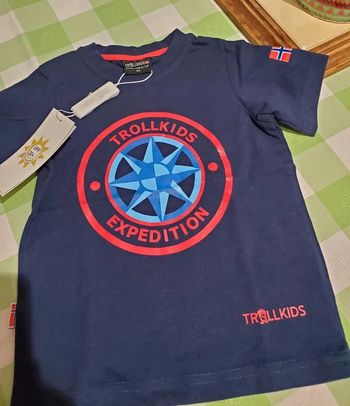 Tee shirt tout neuf 24 mois
