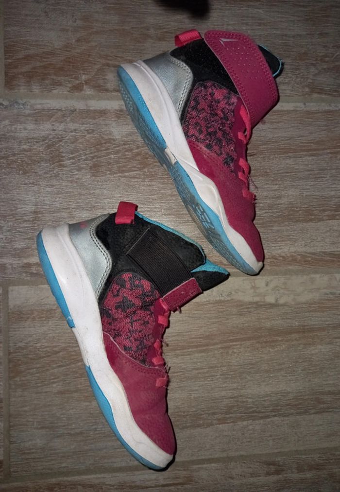 Baskets taille 31 - photo numéro 3