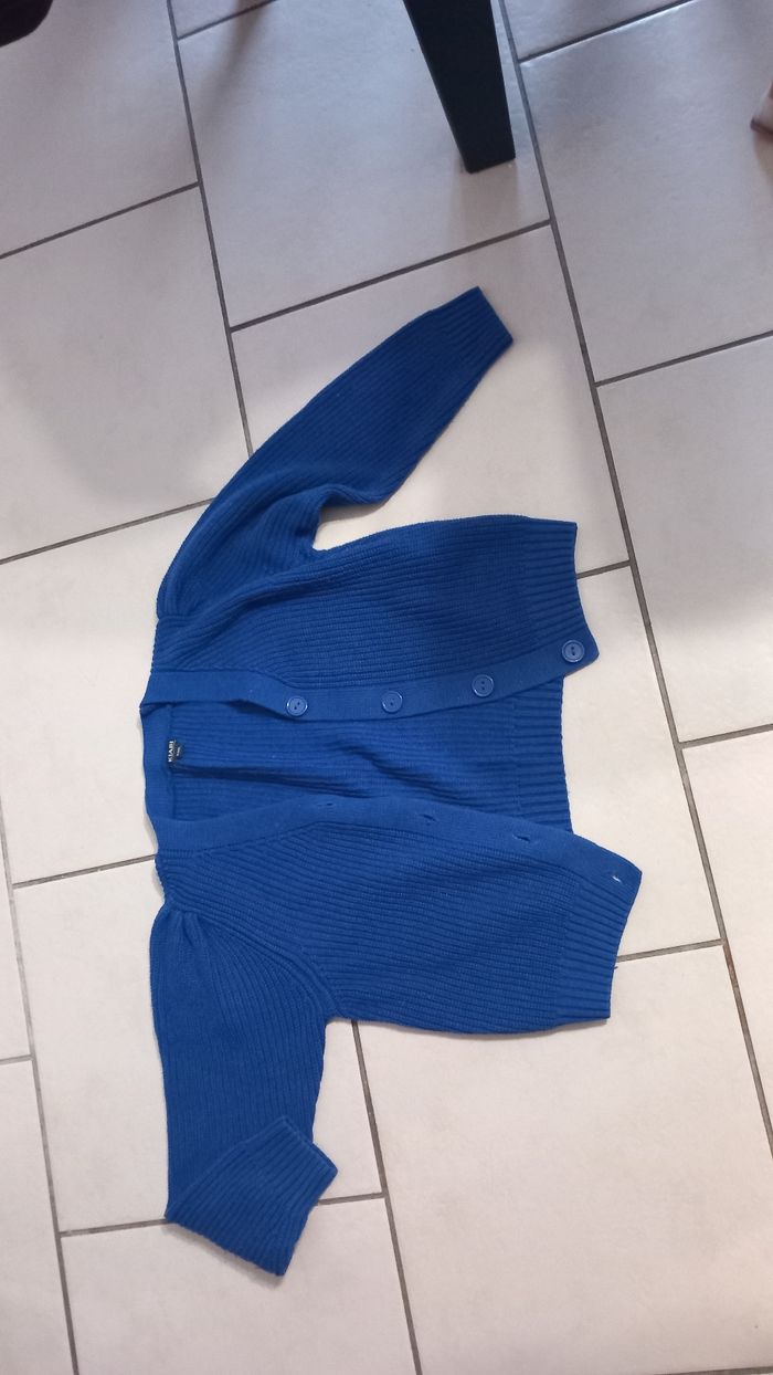 Gilet bleu kiabi fille 8 ans tbe - photo numéro 2