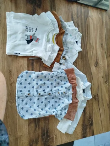 Lot 3 mois chemises, chemisettes, tee shirt et polo