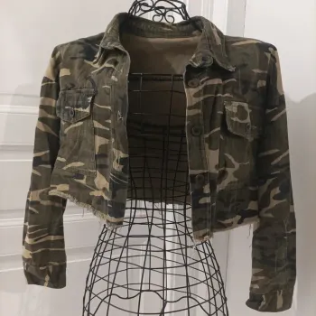 Veste courte taille 40