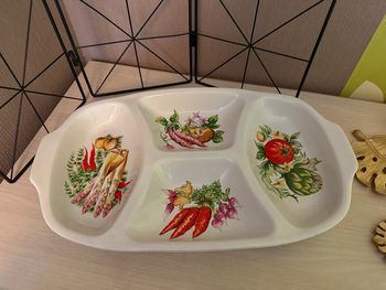 Plat de service motifs légumes - REVOL