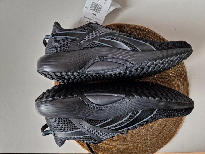 Basket Reebok homme 42 neuve Étiqueté - photo numéro 3