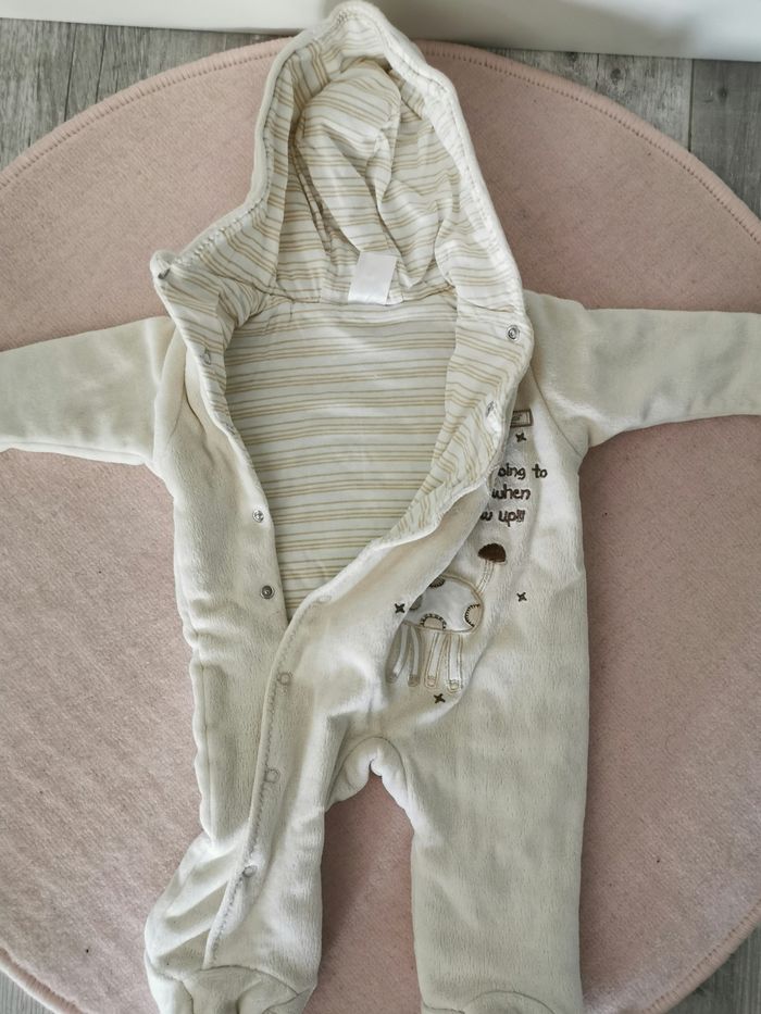 Jolie combinaison nouveau né - photo numéro 2