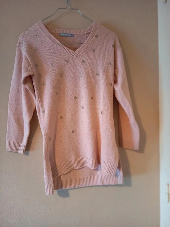 Pull léger. (D36)