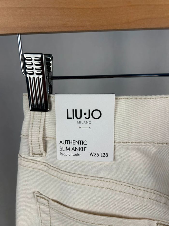 Jean slim LiuJo crème W25 L28 Neuf - photo numéro 3