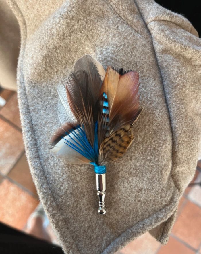 Broches en plume - photo numéro 2