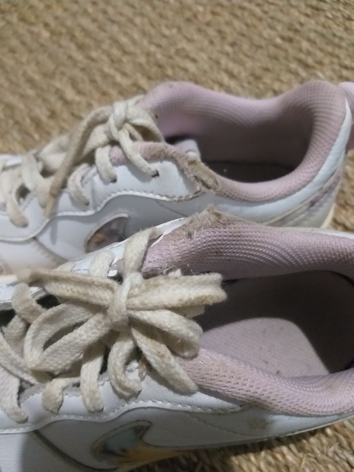 Baskets Nike cuir blanc 35,5 - photo numéro 2