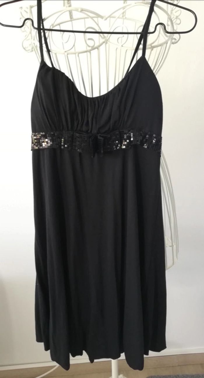 Robe noire fluide - photo numéro 3