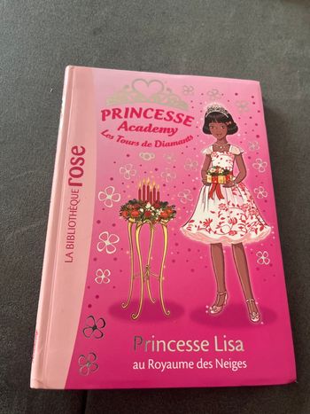 Livre bibliothèque rose princesse academy les tours de diamants princesse Lisa