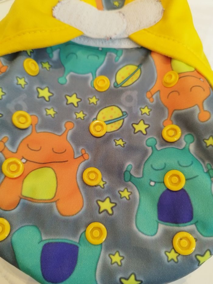 Couche lavable "extra terrestres" et 2 inserts Bum Diapers - photo numéro 2