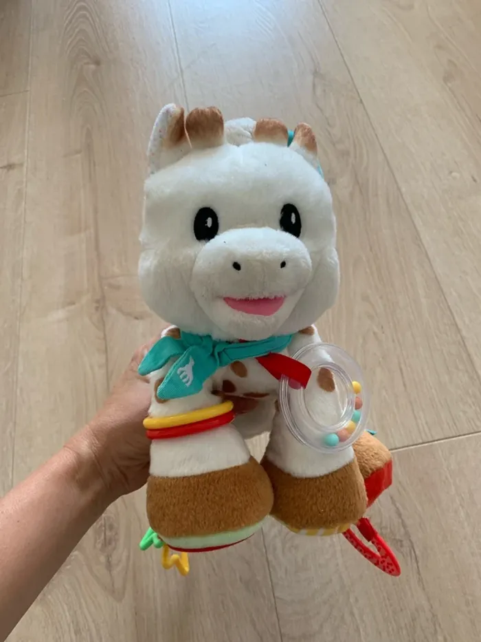 Peluche bébé Sophie la girafe - photo numéro 5