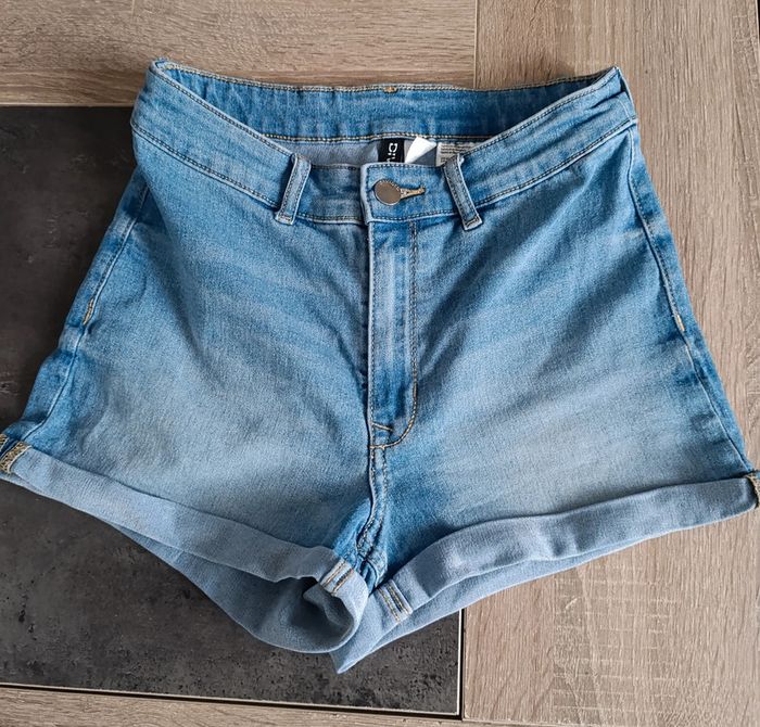 Short en jean taille 36/S