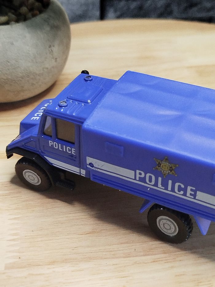 Voiture Police Welly - photo numéro 6
