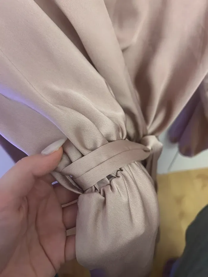 Robe en satin rose / taille unique - photo numéro 3