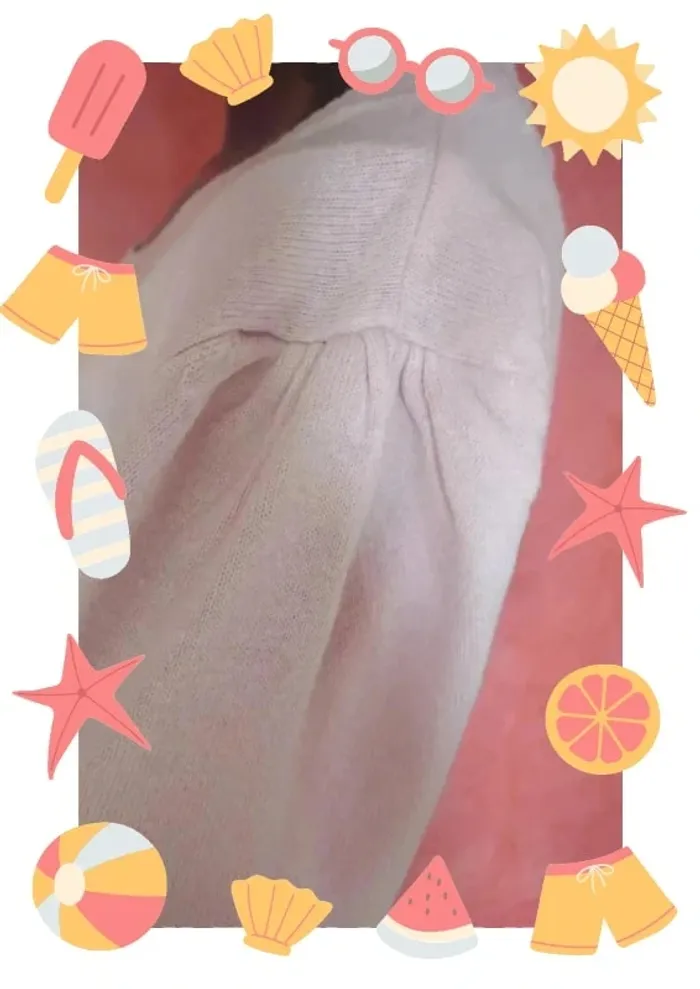 Petit pull léger boutonné dans le dos - photo numéro 2