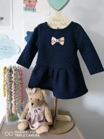 Robe bébé fille bleu marine matelassée manches longues