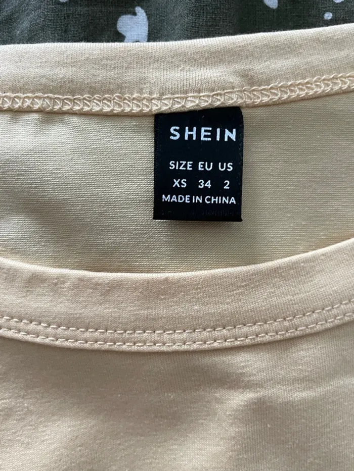 Top SHEIN - photo numéro 2