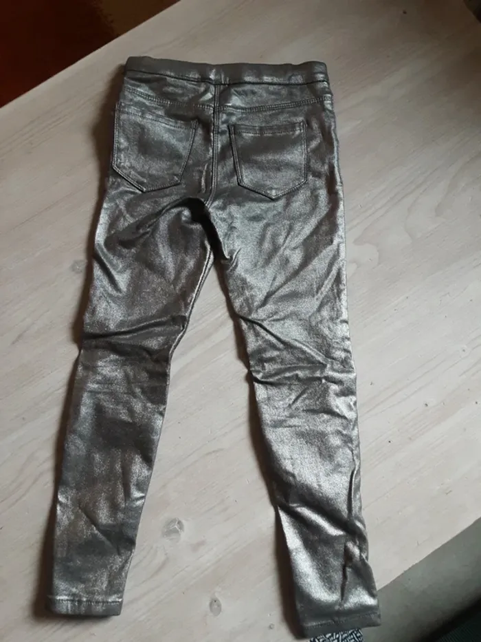 Pantalon slim brillant argenté T. 8 ans - photo numéro 2