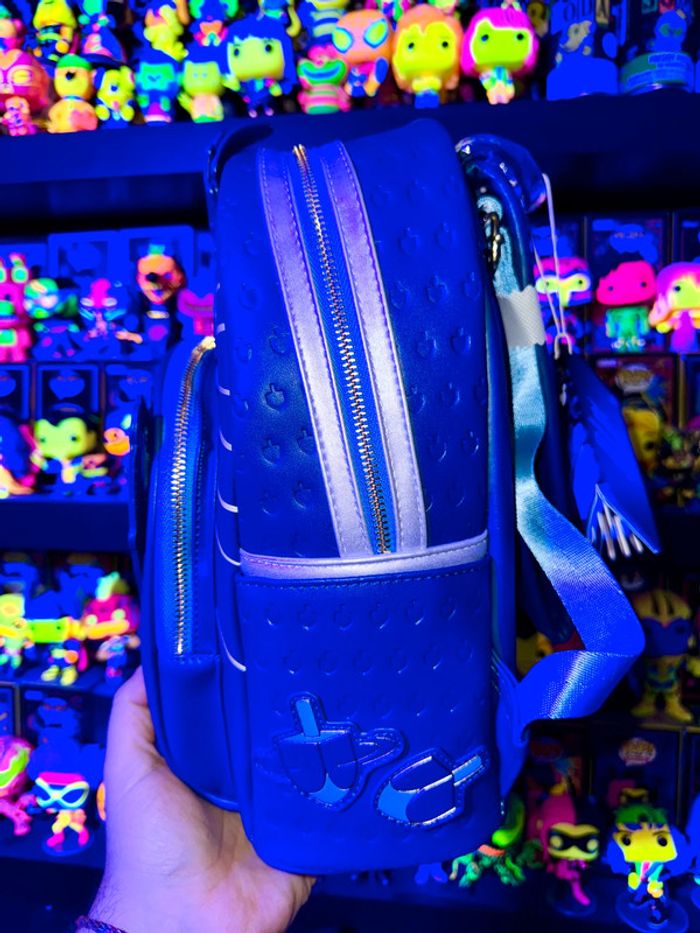 Loungefly  Disney Stitch Light Menorah - photo numéro 3