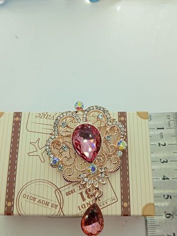 Broche