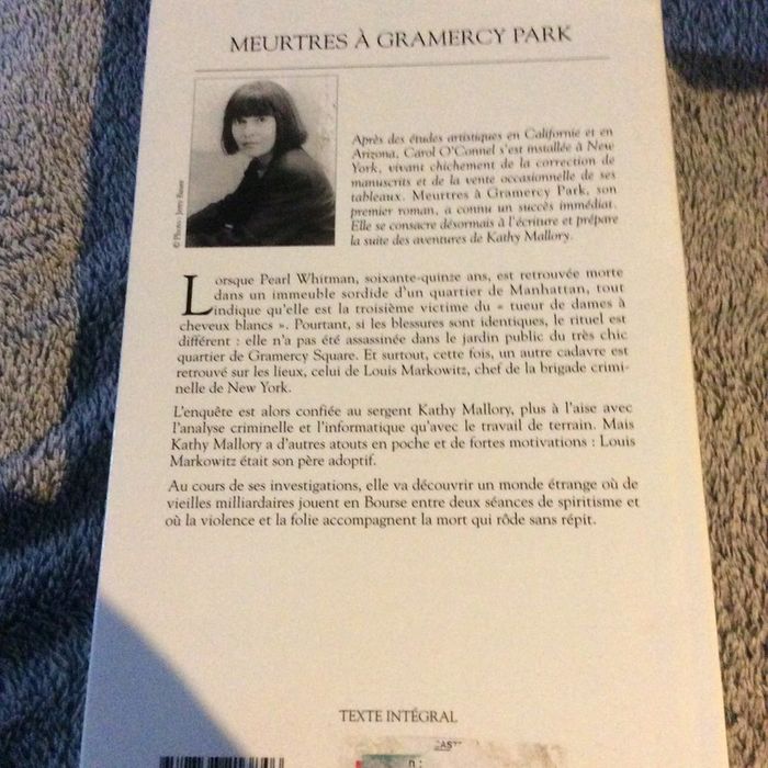 #Meurtres à Gramery Park Carol O’Connell - photo numéro 3