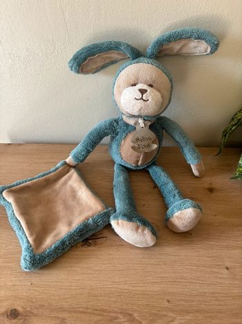 Doudou peluche lapin titalou bleu beige mouchoir histoire d ours