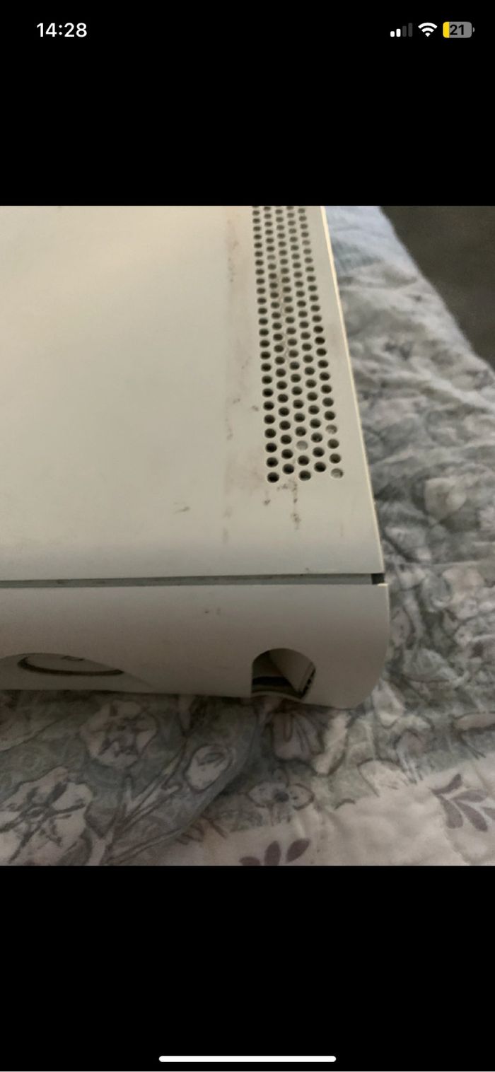 Xbox 360 fonctionne parfaitement avec c’est câble - photo numéro 8