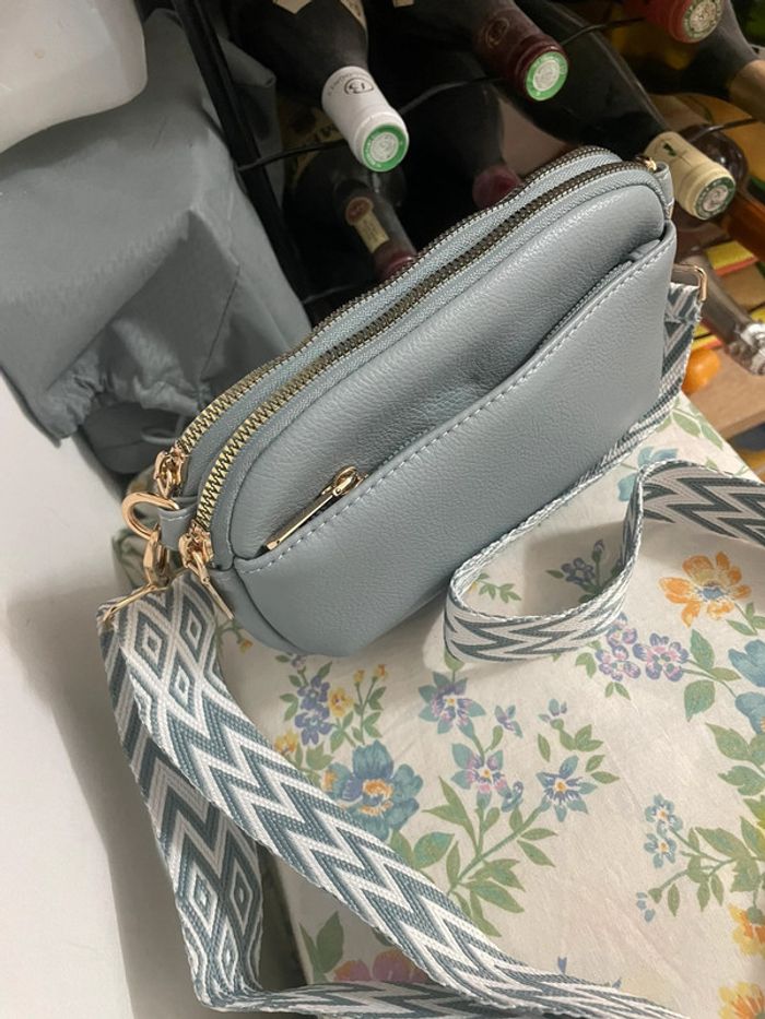 Sac bandoulière large en cuir PU bleu neuf - photo numéro 8